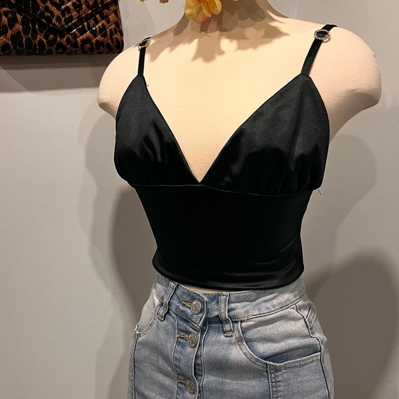 Top Sleeveless - Picture 10 of 10